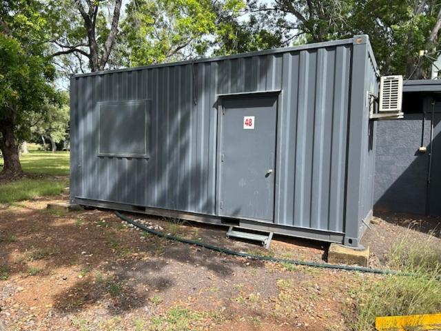 Territory Manor Motel & Caravan Park Mataranka Chambre photo